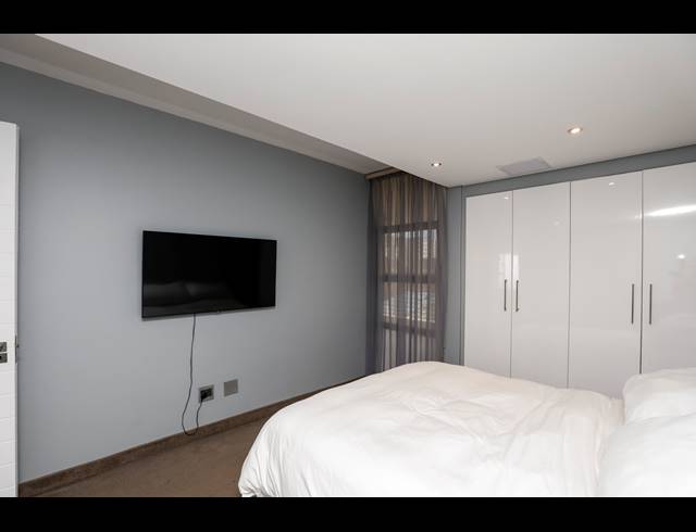 3 BEDROOM APARTMENT TO LET IN UMHLANGA RIDGE